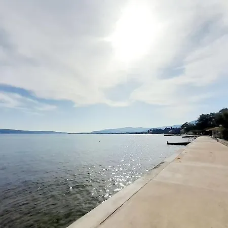 Calming Oasis Luksic Kaštela